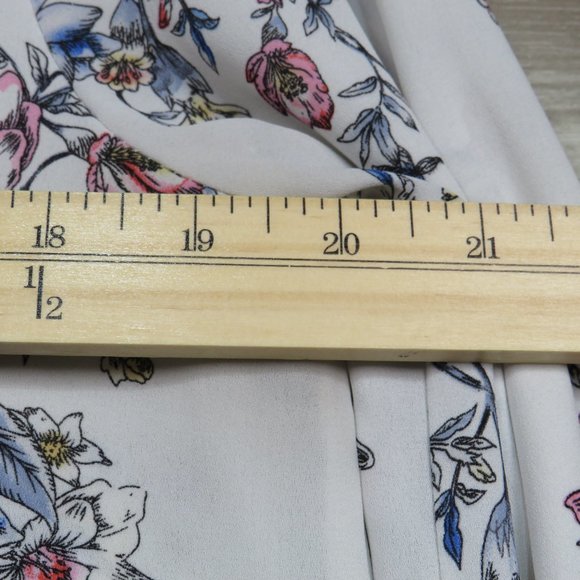 Primark* Women's Long Sleeve Button Down Curved Hem Floral Blouse~ Size 8 - Picture 6 of 8